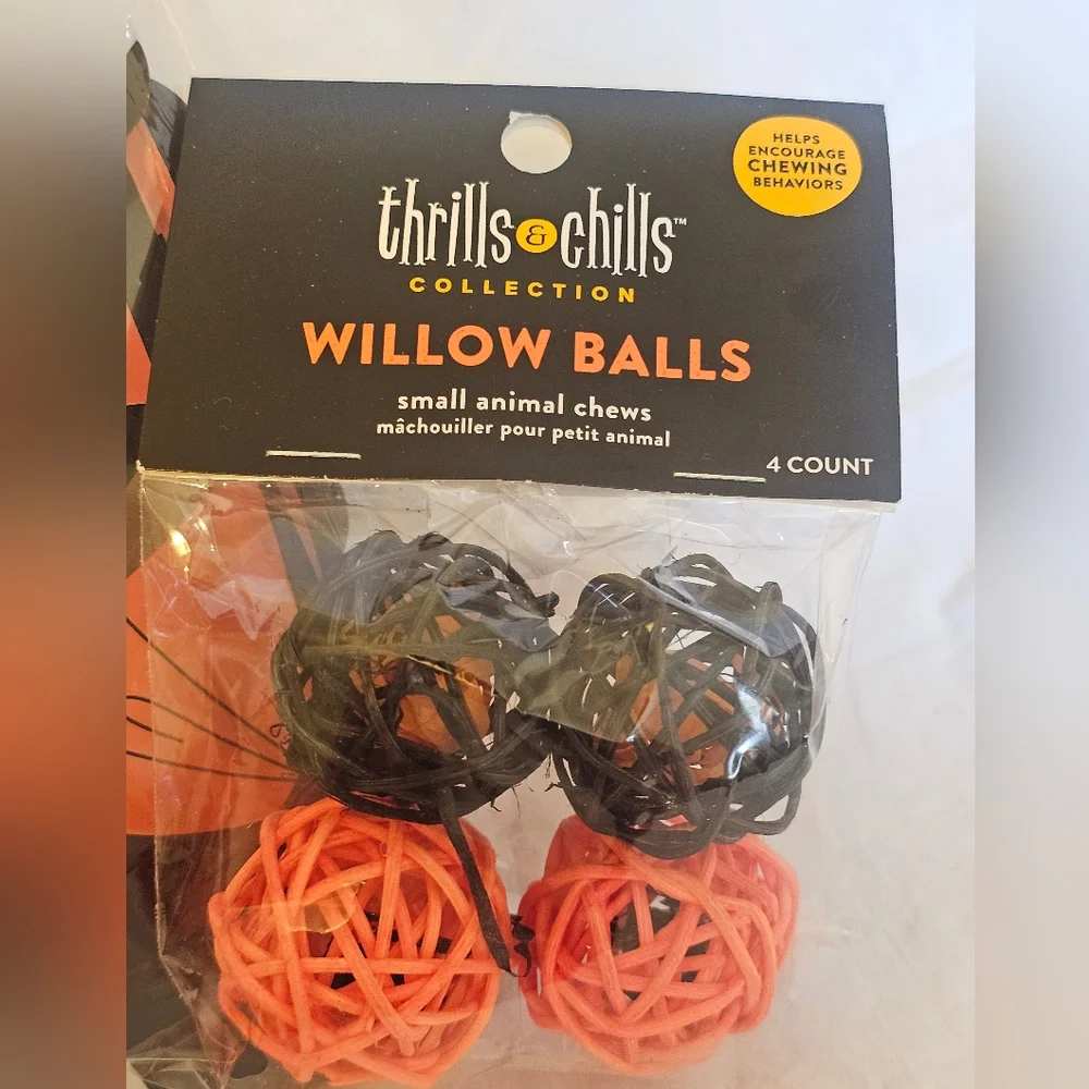 Fun House Hideaway with Willow Balls - Black and Orange
